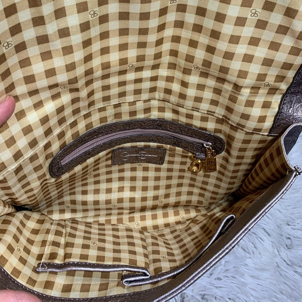 Jessica Simpson Clutch‎